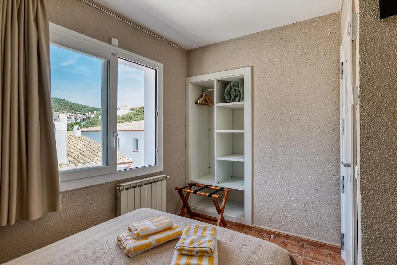 Bed & Breakfast La Fonda Guest House Cadaques