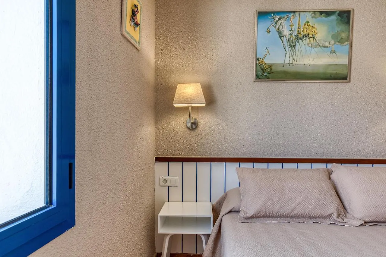 Bed & Breakfast Bed and Breakfast La Fonda Cadaqués