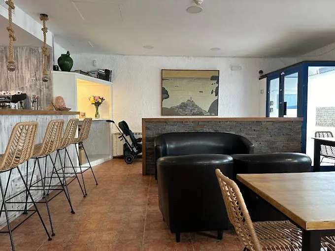 Bed and Breakfast La Fonda Cadaqués Bed & Breakfast